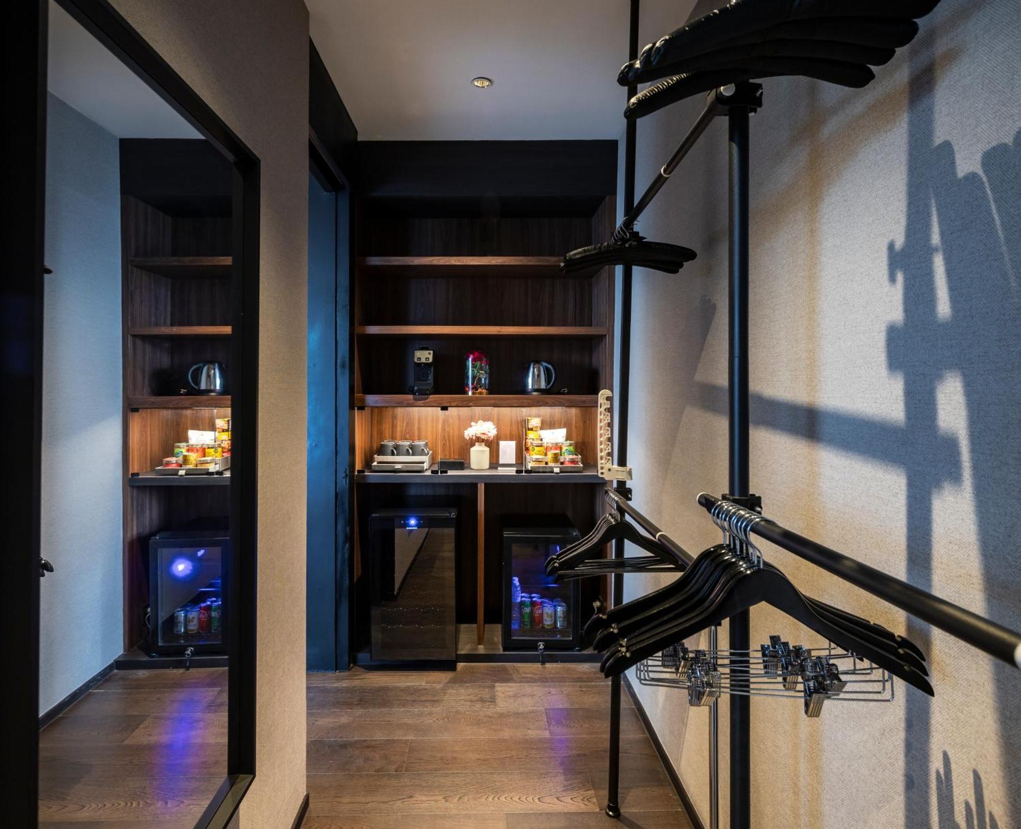Walton Suites Sukhumvit Bangkok Zewnętrze zdjęcie
